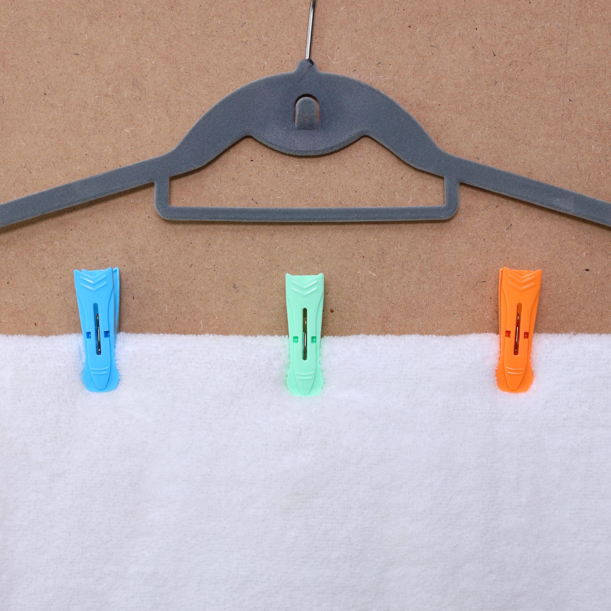 Baby clothes 2024 clip hangers