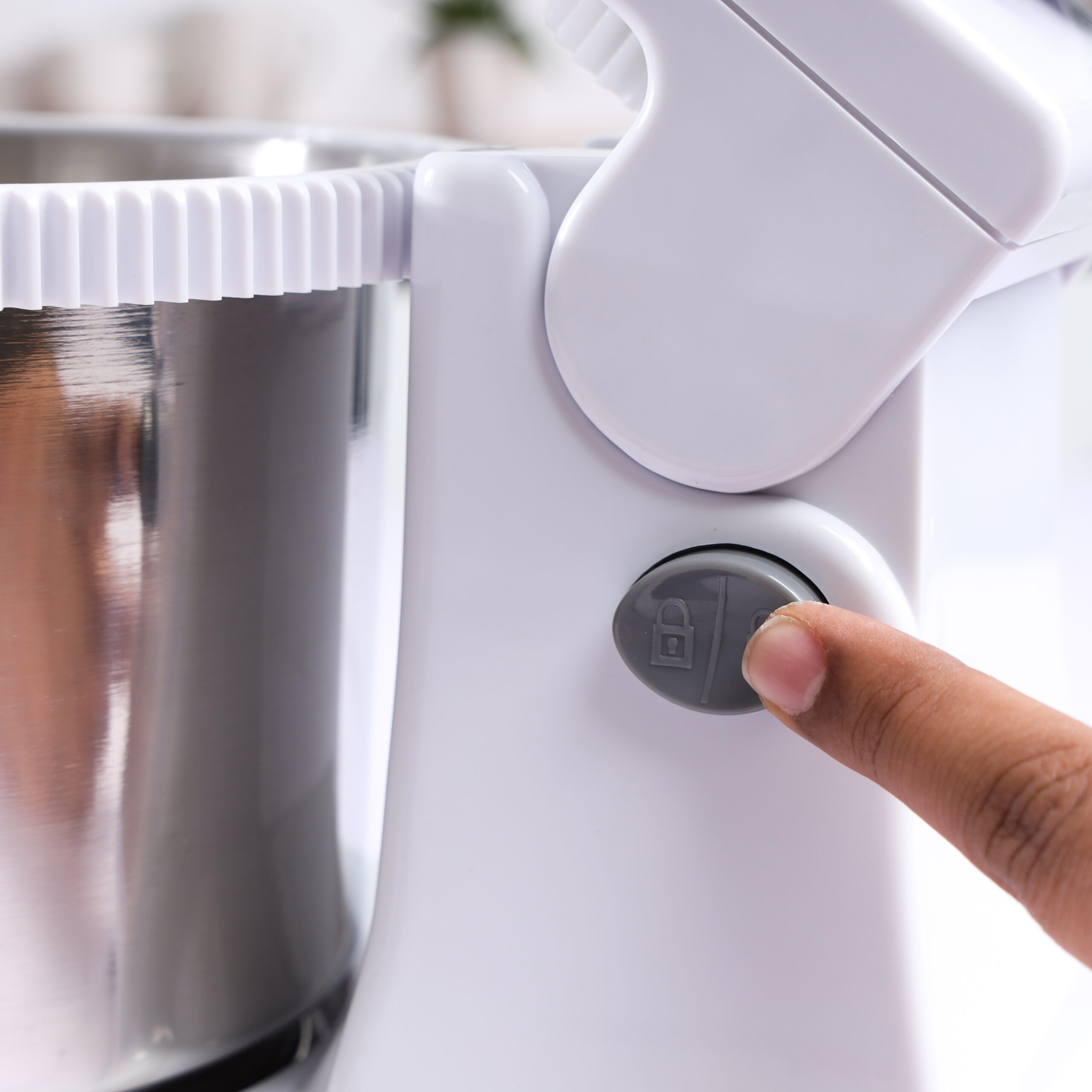 اطلب عجانة 3 لتر Stand Mixer من Olsenmark الأصلي Jomla.ae