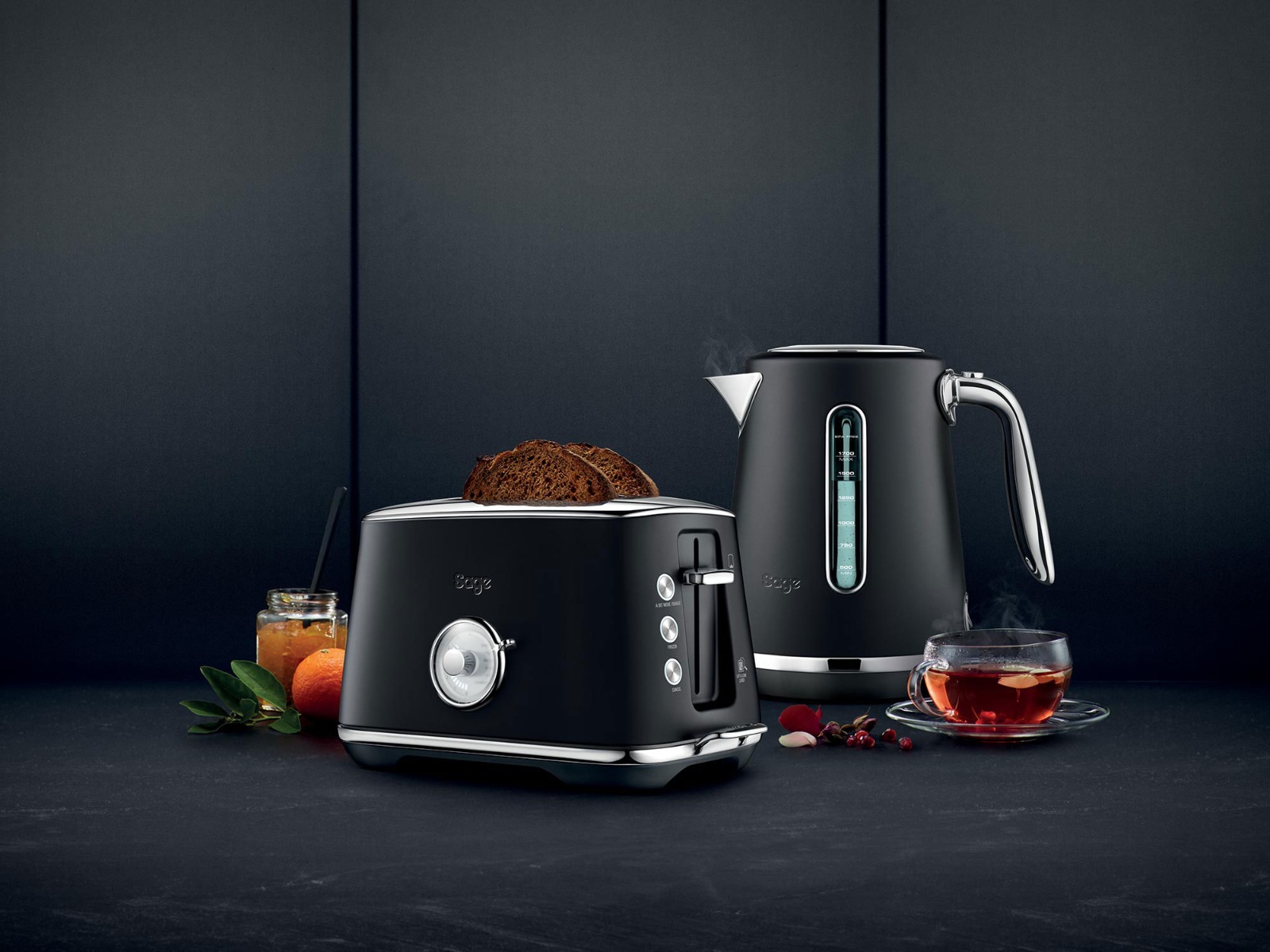 https://wp.jomla.ae/wp-content/uploads/2023/01/Sage-The-Soft-Top-Luxe-Kettle-Black-Truffle-SKE735BTRSage-The-Soft-Top-Luxe-Kettle-Black-Truffle-SKE735BTRSKE735BTR-2.jpg