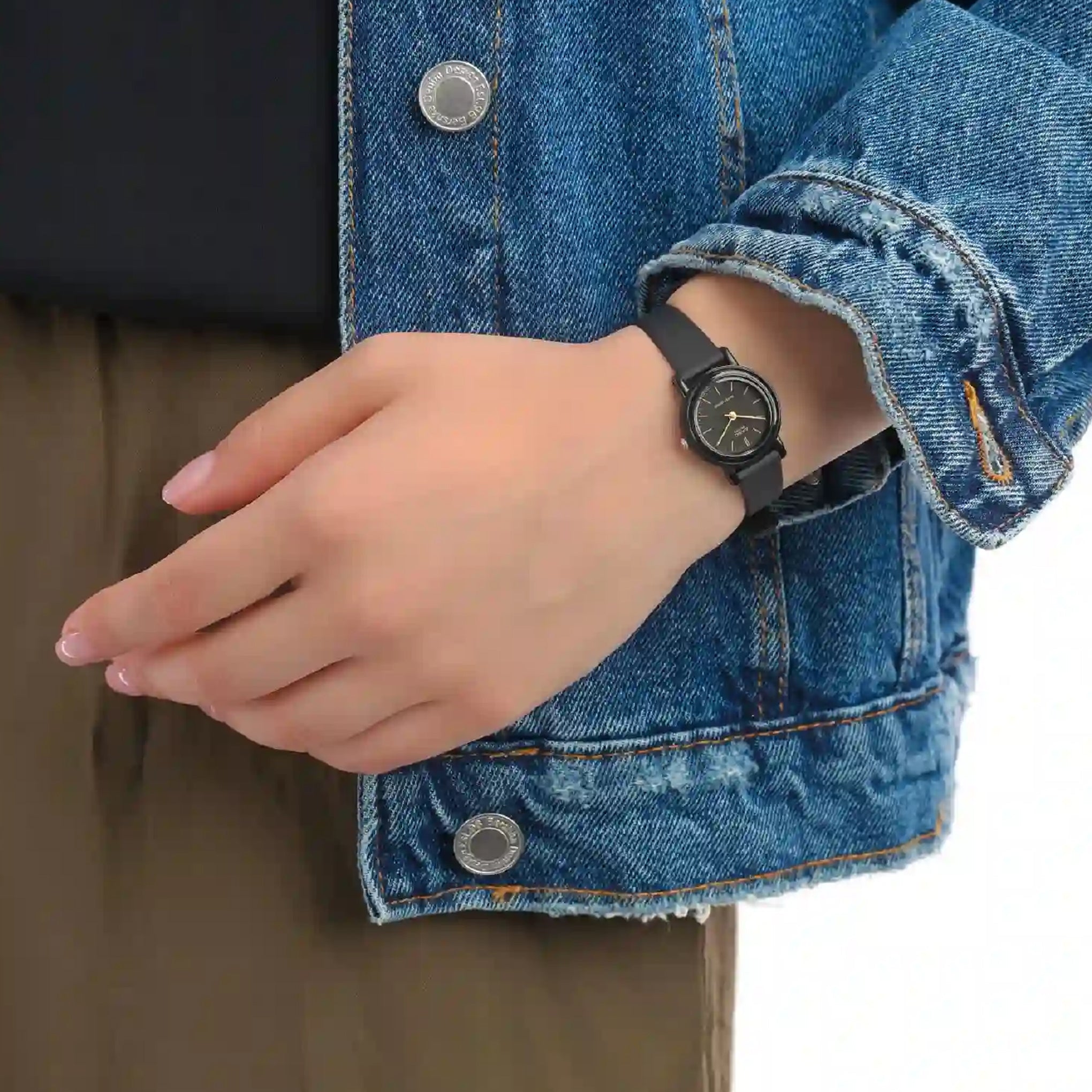 اطلب ساعة يد نسائية من الريزن مقاس 24 ملم باللون الأسود كاسيو Casio Women's  Resin Band Analog Watch Lq-139amv-1eldf - 24 Mm - BlacK | Jomla.ae