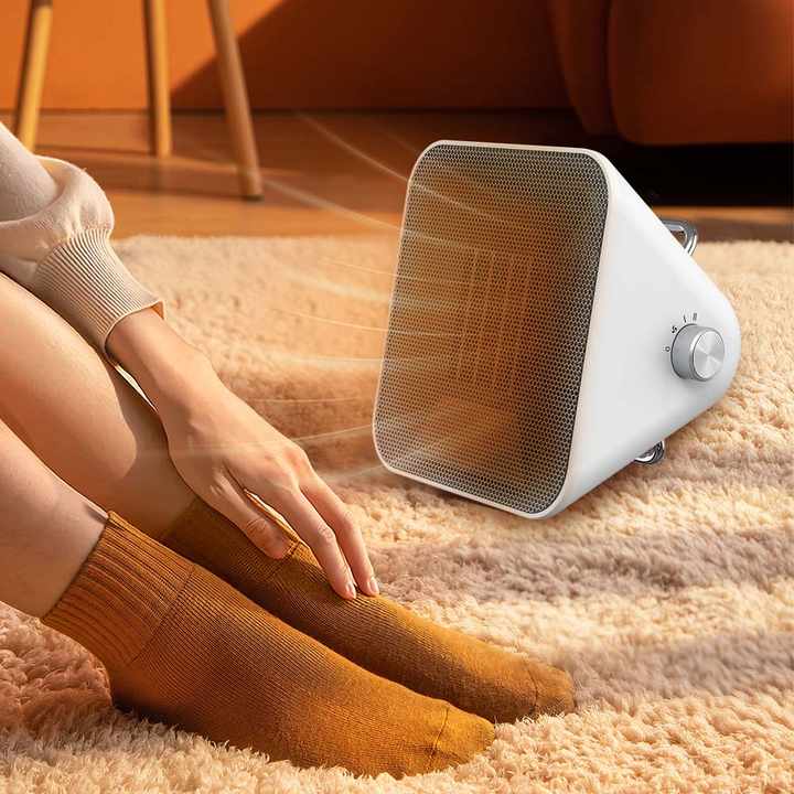 Winning Star Electric Mini Desk Heater 1500W with Adjustable Temperature and Compact Design - View 4